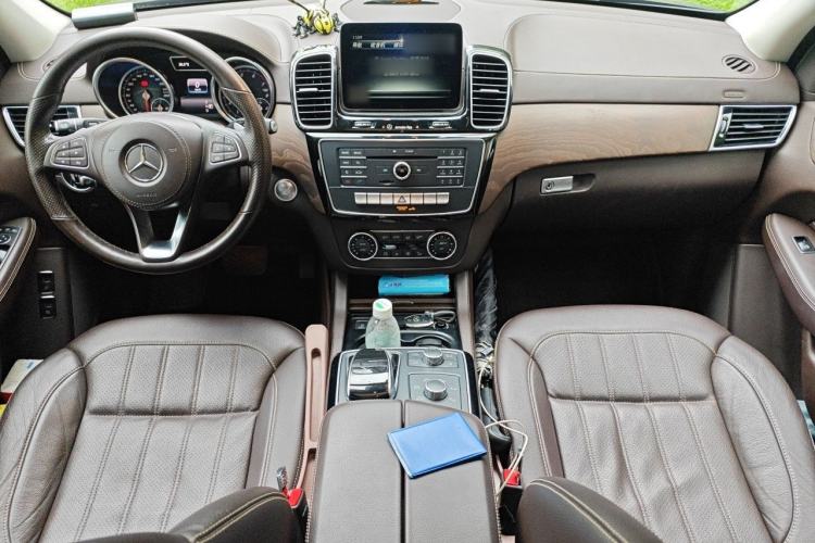Used Mercedes-Benz GLS 2016 GLS 400 4MATIC Dynamic Model Center Console