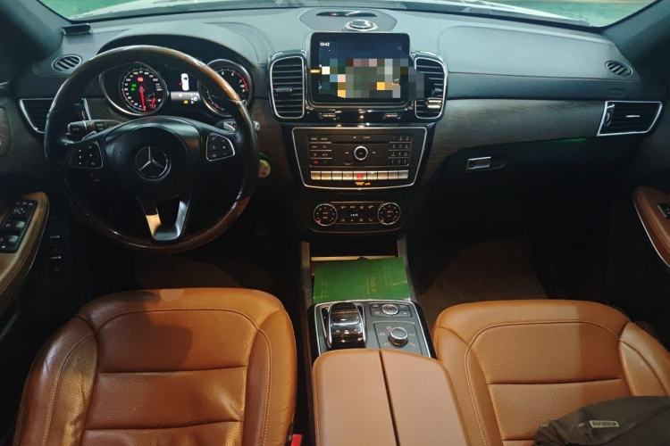 Used Mercedes-Benz GLS 2016 GLS 500 4MATIC Center Console