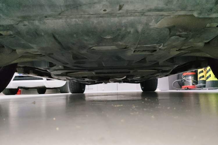 Used Mercedes-Benz GLS  Chassis Front