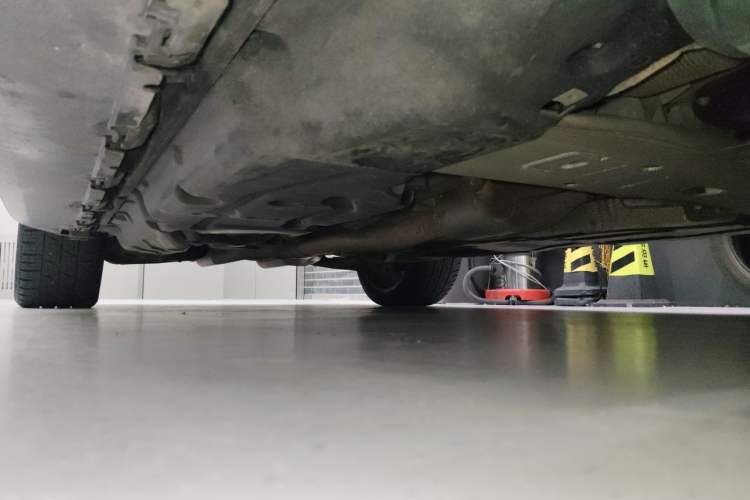 Used Mercedes-Benz GLS  Chassis Front Right