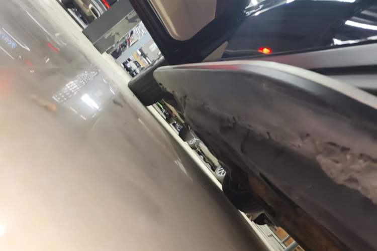 Used Mercedes-Benz GLS  Chassis Rear Left