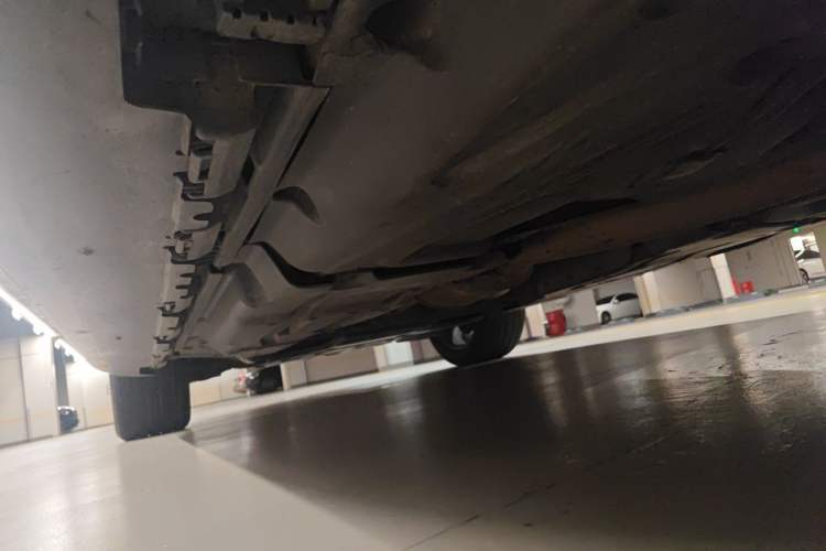 Used Mercedes-Benz GLS 2016 GLS 400 4MATIC Dynamic Model Chassis Rear Left