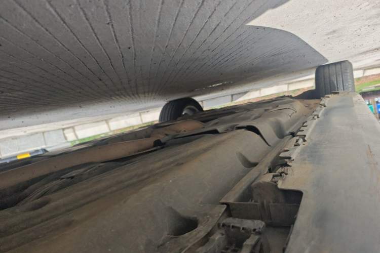 Used Mercedes-Benz GLS  Chassis Rear Left