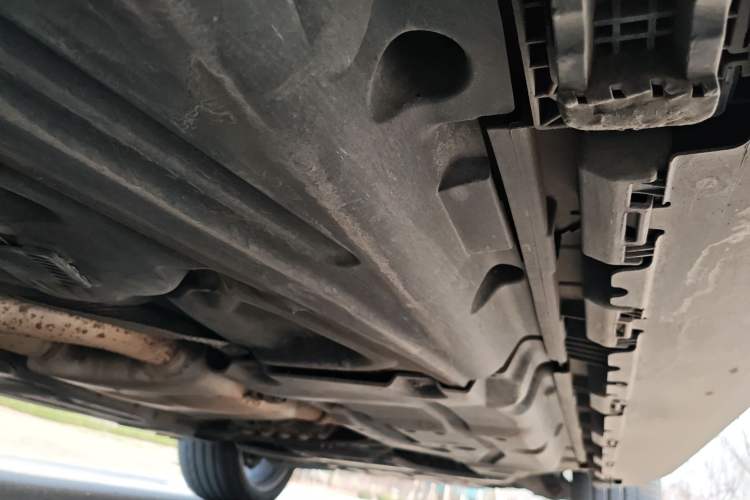 Used Mercedes-Benz GLS 2016 GLS 500 4MATIC Chassis Rear Right