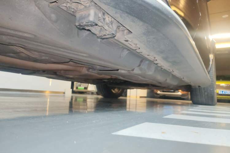 Used Mercedes-Benz GLS 2016 GLS 500 4MATIC Chassis Rear Right