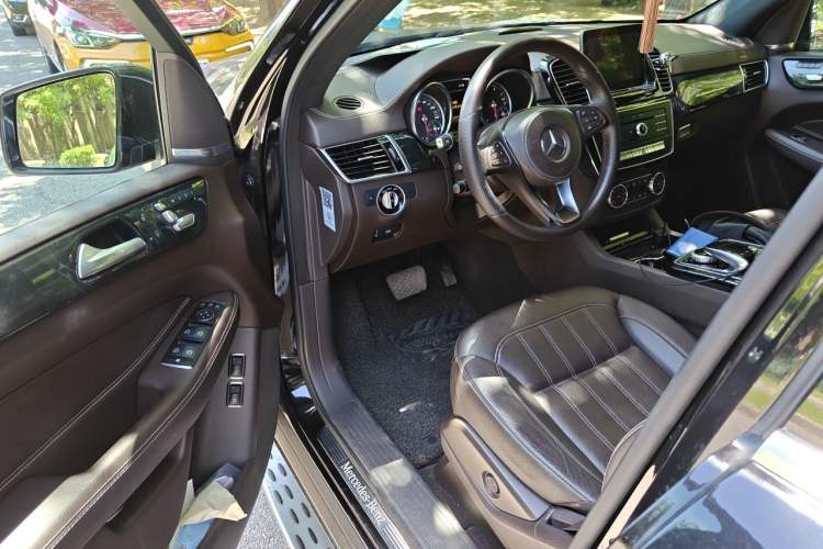 Used Mercedes-Benz GLS  Driver Seat