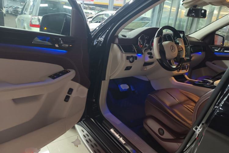 Used Mercedes-Benz GLS  Driver Seat