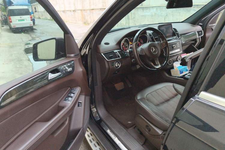 Used Mercedes-Benz GLS  Driver Seat