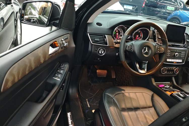 Used Mercedes-Benz GLS 2016 GLS 400 4MATIC Dynamic Model Driver Seat