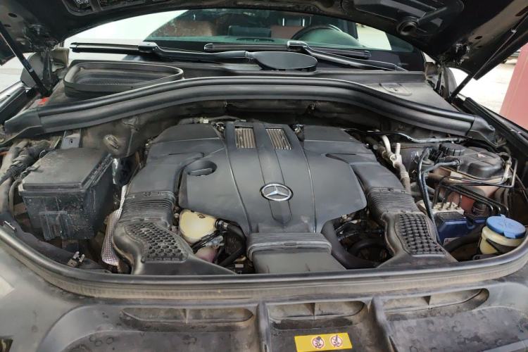 Used Mercedes-Benz GLS 2016 GLS 400 4MATIC Luxury Model Engine Bay