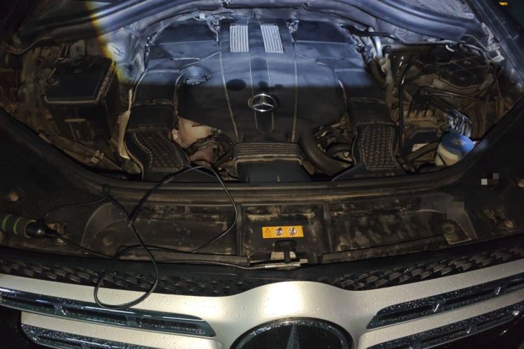 Used Mercedes-Benz GLS 2016 GLS 400 4MATIC Dynamic Model Engine Bay