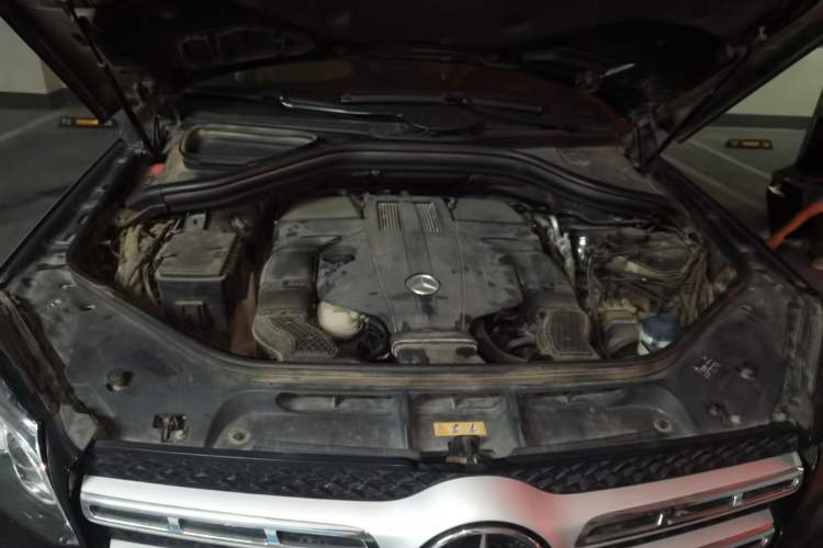 Used Mercedes-Benz GLS 2016 GLS 400 4MATIC Luxury Model Engine Bay
