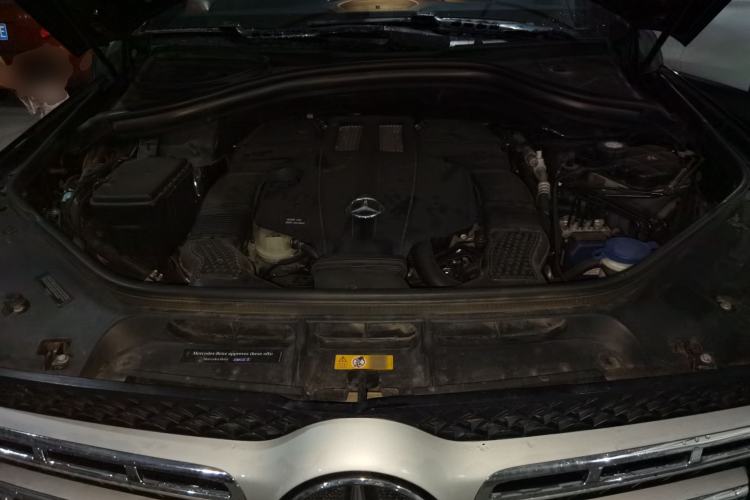 Used Mercedes-Benz GLS  Engine Bay