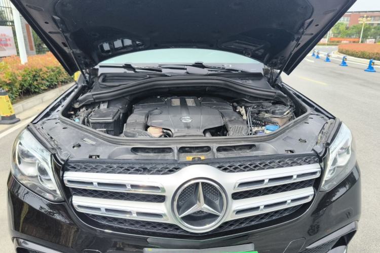 Used Mercedes-Benz GLS  Engine Bay