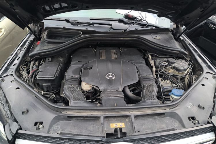 Used Mercedes-Benz GLS 2016 GLS 400 4MATIC Dynamic Model Engine Bay