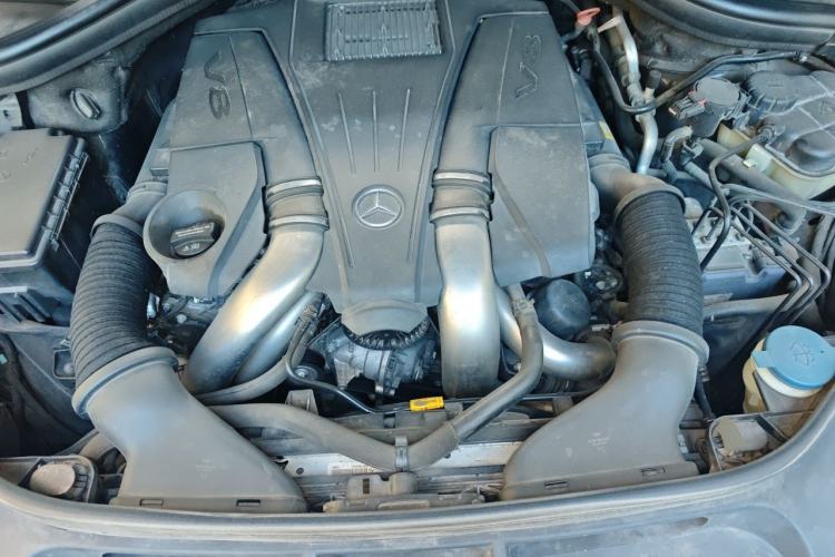 Used Mercedes-Benz GLS 2016 GLS 500 4MATIC Engine Bay