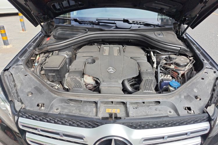 Used Mercedes-Benz GLS 2016 GLS 400 4MATIC Dynamic Model Engine Bay