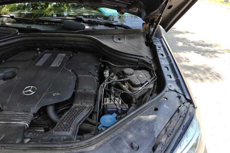 Used Mercedes-Benz GLS  Engine Bay Left