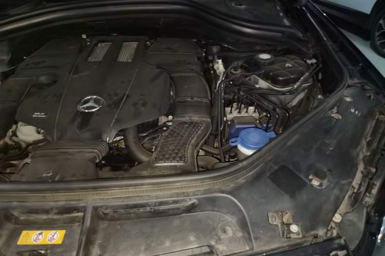 Used Mercedes-Benz GLS  Engine Bay Left