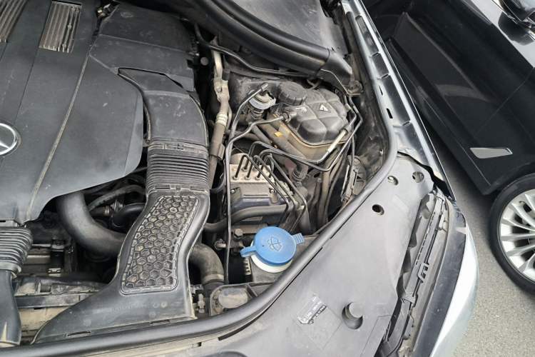 Used Mercedes-Benz GLS 2016 GLS 400 4MATIC Dynamic Model Engine Bay Left