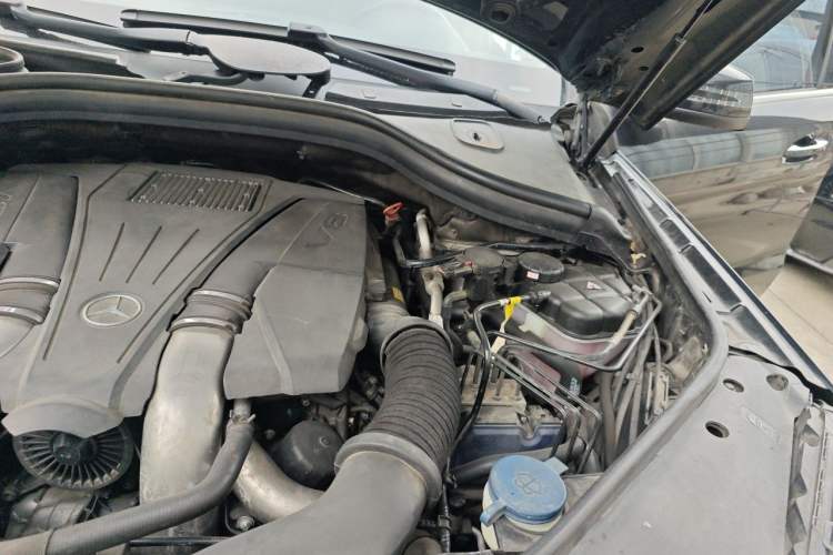 Used Mercedes-Benz GLS 2016 GLS 500 4MATIC Engine Bay Left