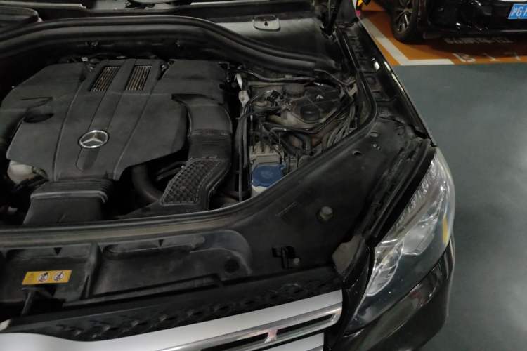Used Mercedes-Benz GLS 2016 GLS 400 4MATIC Luxury Model Engine Bay Left