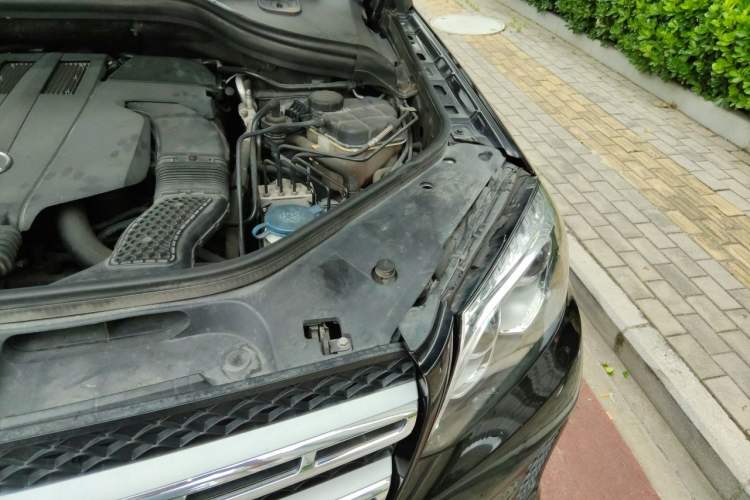 Used Mercedes-Benz GLS 2016 GLS 400 4MATIC Dynamic Model Engine Bay Left