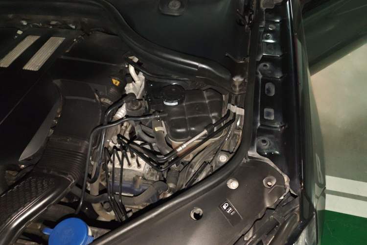 Used Mercedes-Benz GLS 2016 GLS 400 4MATIC Dynamic Model Engine Bay Left
