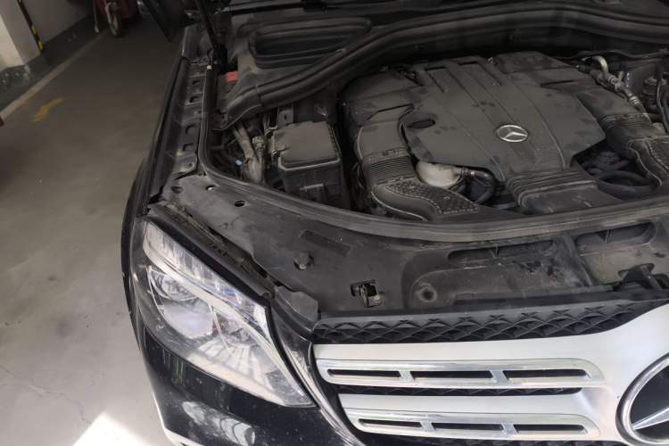 Used Mercedes-Benz GLS 2016 GLS 400 4MATIC Luxury Model Engine Bay Right