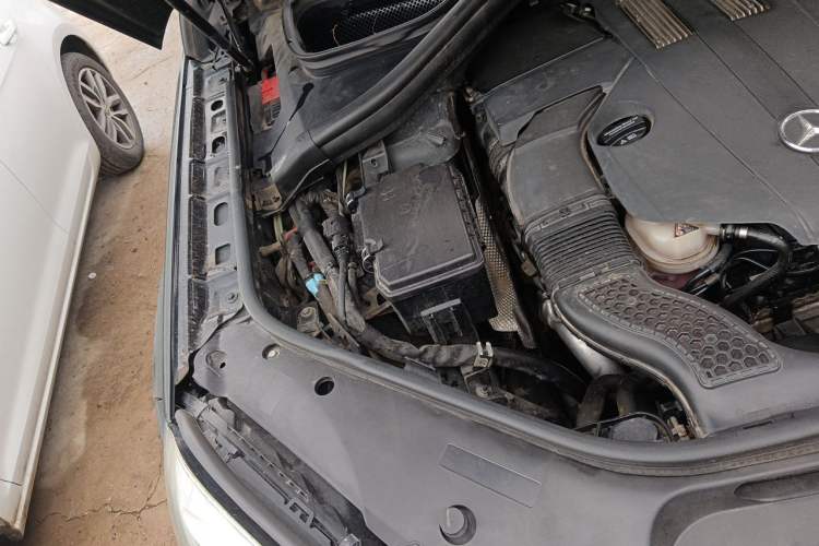Used Mercedes-Benz GLS 2016 GLS 400 4MATIC Dynamic Model Engine Bay Right