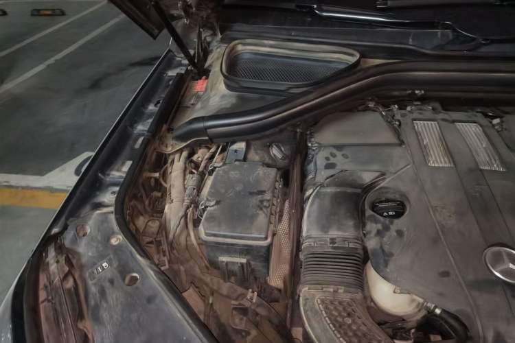 Used Mercedes-Benz GLS 2016 GLS 400 4MATIC Luxury Model Engine Bay Right