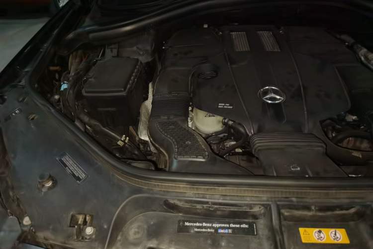 Used Mercedes-Benz GLS  Engine Bay Right