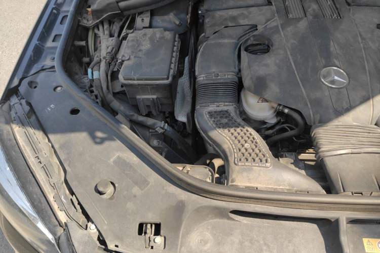 Used Mercedes-Benz GLS 2016 GLS 400 4MATIC Dynamic Model Engine Bay Right