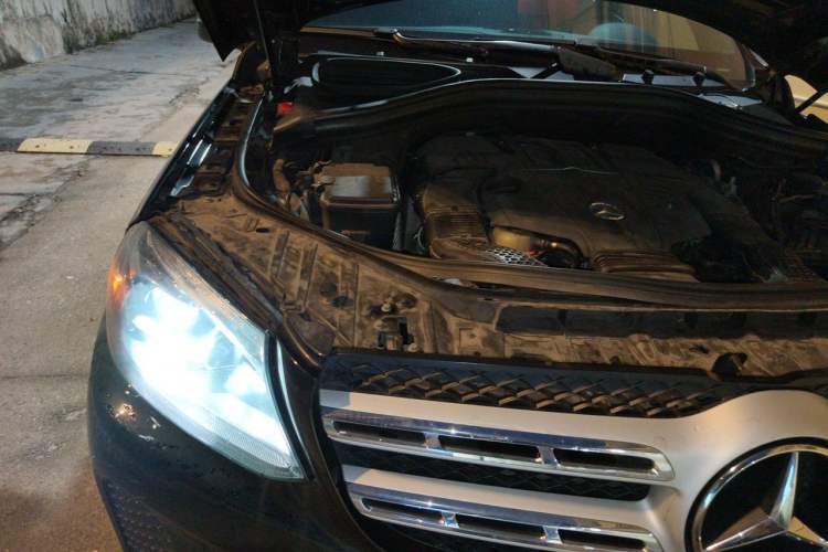 Used Mercedes-Benz GLS  Engine Bay Right