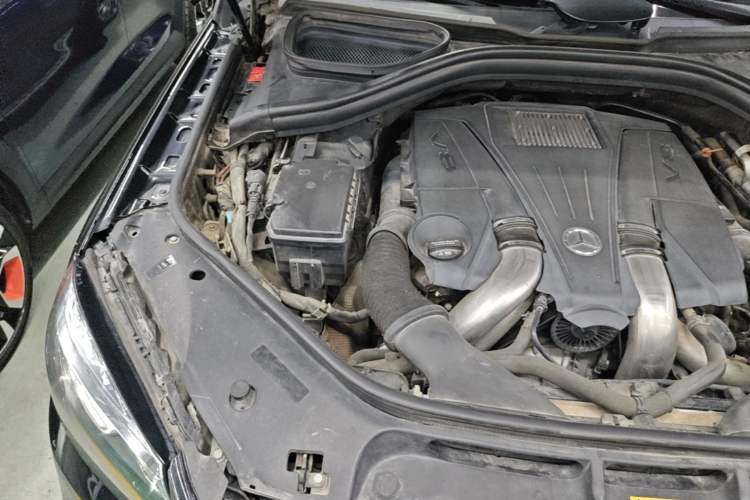 Used Mercedes-Benz GLS 2016 GLS 500 4MATIC Engine Bay Right
