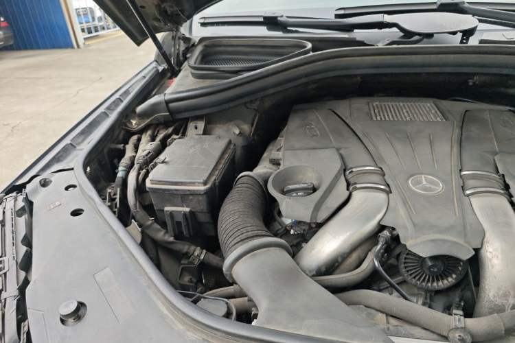Used Mercedes-Benz GLS 2016 GLS 500 4MATIC Engine Bay Right