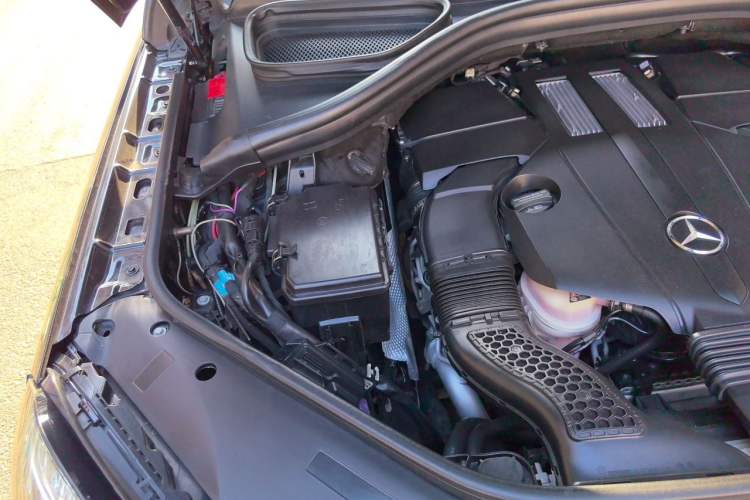 Used Mercedes-Benz GLS 2016 GLS 400 4MATIC Dynamic Model Engine Bay Right