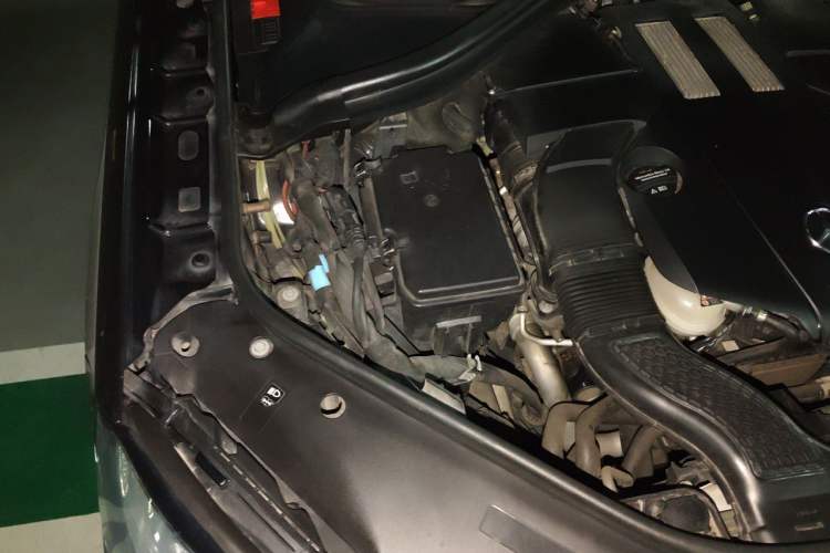 Used Mercedes-Benz GLS 2016 GLS 400 4MATIC Dynamic Model Engine Bay Right