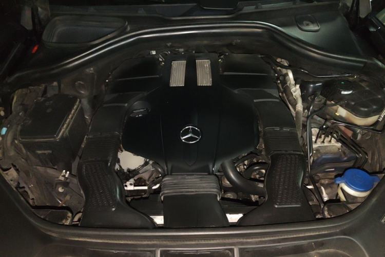 Used Mercedes-Benz GLS 2016 GLS 400 4MATIC Dynamic Model Engine Bay