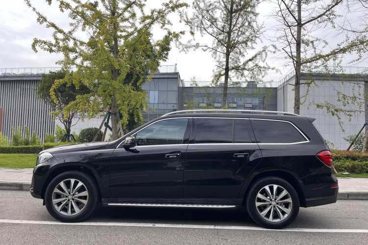 Used Mercedes-Benz GLS 2016 GLS 400 4MATIC Dynamic Model Exterior 3