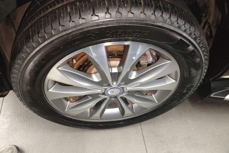 Used Mercedes-Benz GLS 2016 GLS 400 4MATIC Dynamic Model Exterior 4