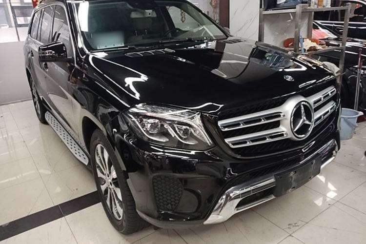 Used Mercedes-Benz GLS 2016 GLS 400 4MATIC Dynamic Model Front Right 45 Deg