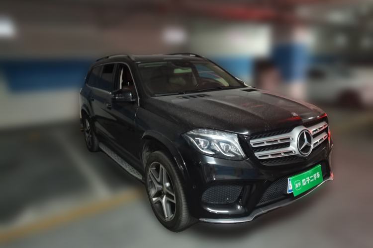 Used Mercedes-Benz GLS 2016 GLS 400 4MATIC Luxury Model Front Right 45 Deg