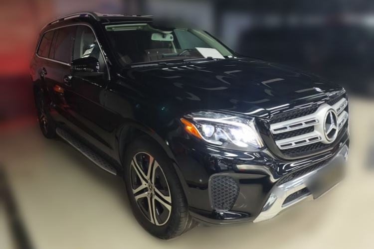 Used Mercedes-Benz GLS  Front Right 45 Deg