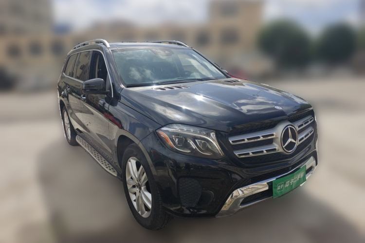 Used Mercedes-Benz GLS  Front Right 45 Deg