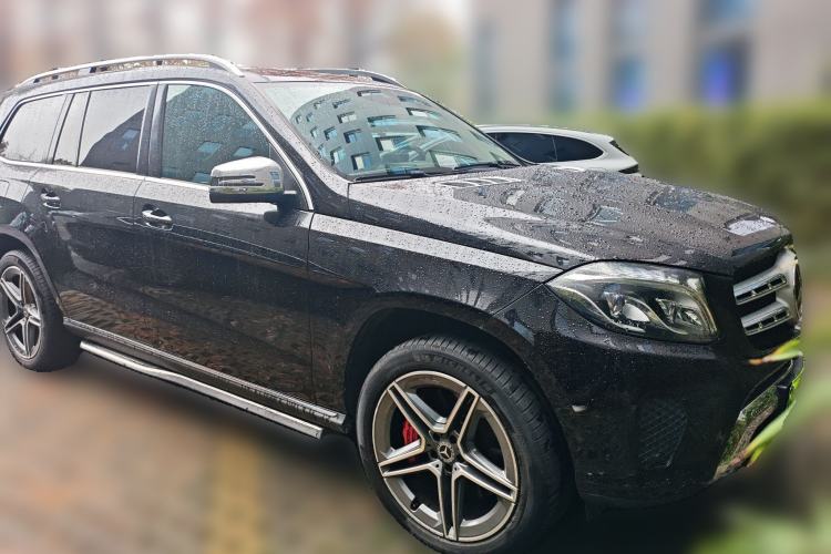 Used Mercedes-Benz GLS 2016 GLS 400 4MATIC Dynamic Model Front Right 45 Deg