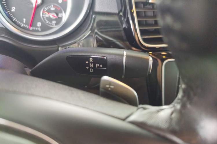 Used Mercedes-Benz GLS  Gear Lever