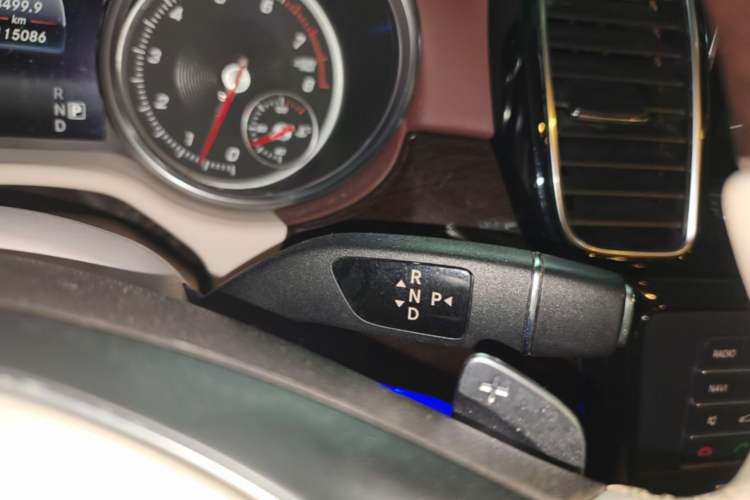 Used Mercedes-Benz GLS  Gear Lever