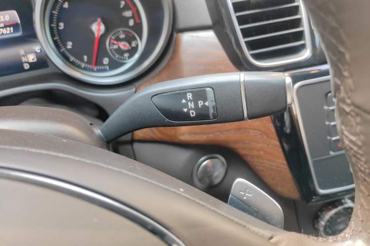 Used Mercedes-Benz GLS 2016 GLS 400 4MATIC Dynamic Model Gear Lever