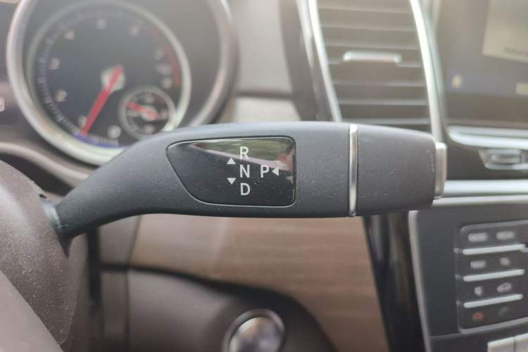 Used Mercedes-Benz GLS 2016 GLS 400 4MATIC Dynamic Model Gear Lever